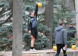 У Білогрудівському лісі під час спортивних змагань